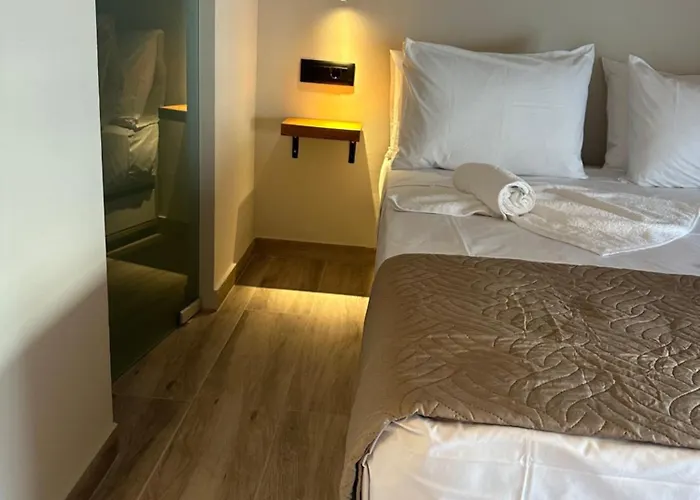 Serena 02 Апартаменти *