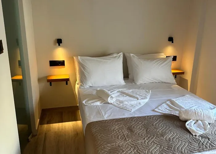 Apartament Serena 02 *